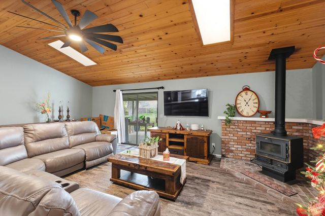 12126 Topper Road, Madera, CA 93636