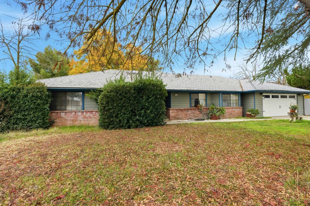 12126 Topper Road, Madera, CA 93636