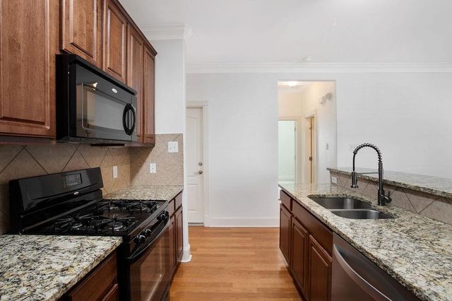 6715 Windrift WAY 3, Austin, TX 78745