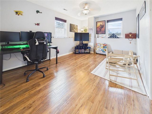 7 SE 150th Road, Warrensburg, MO 64093