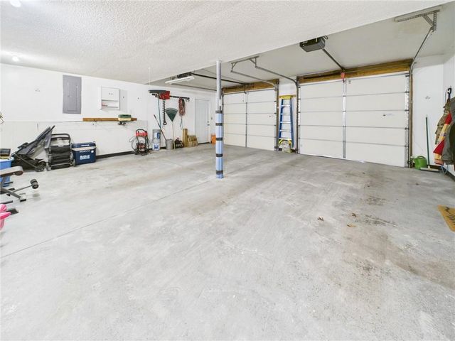 7 SE 150th Road, Warrensburg, MO 64093