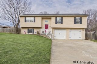7 SE 150th Road, Warrensburg, MO 64093