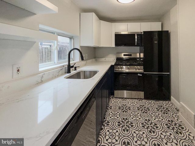 2136 E TUCKER ST, Philadelphia, PA 19125