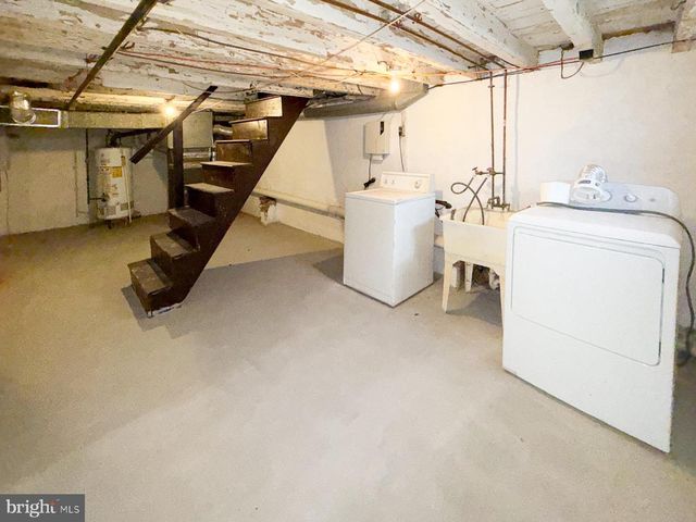 2136 E TUCKER ST, Philadelphia, PA 19125