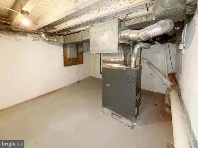 2136 E TUCKER ST, Philadelphia, PA 19125