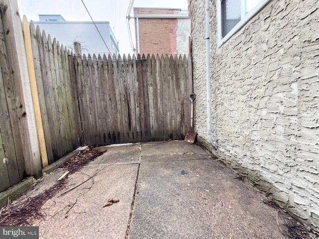 2136 E TUCKER ST, Philadelphia, PA 19125