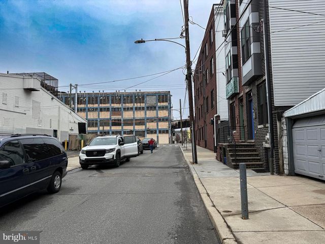 2136 E TUCKER ST, Philadelphia, PA 19125