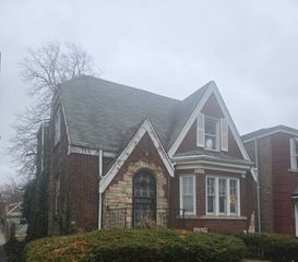 8411 S Indiana Avenue, Chicago, IL 60619