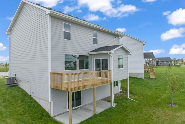 485 NW Independence Circle, Waukee, IA 50263