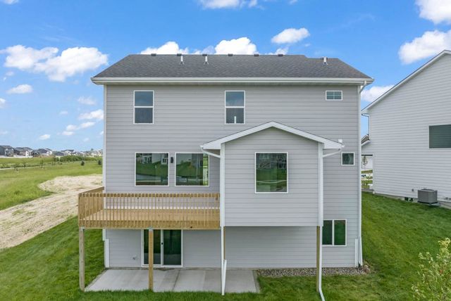 485 NW Independence Circle, Waukee, IA 50263