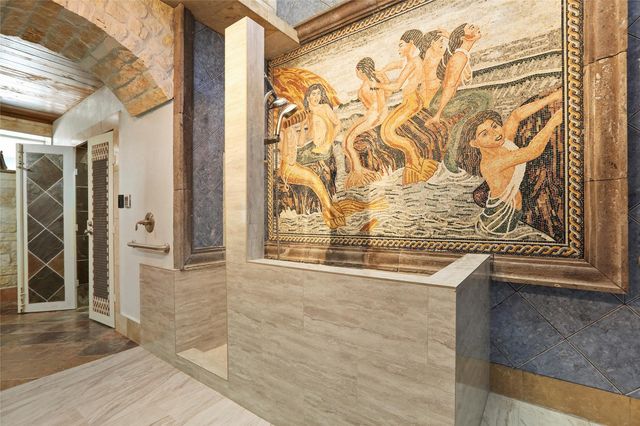 614 Pine Gully Road Loft, Seabrook, TX 77586