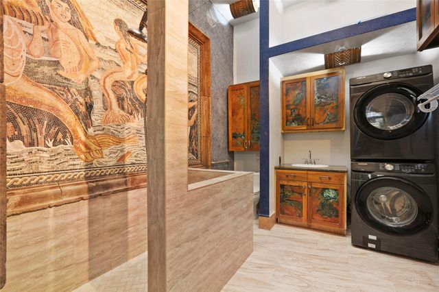 614 Pine Gully Road Loft, Seabrook, TX 77586