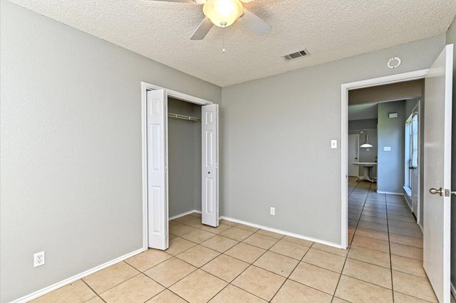 528 Cutty TRL A, Lakeway, TX 78734