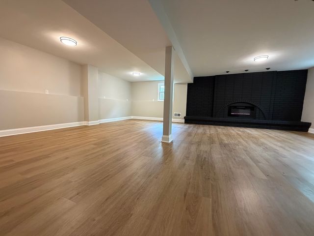 5747 Dover Road, Oak Forest, IL 60452