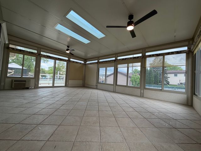 5747 Dover Road, Oak Forest, IL 60452