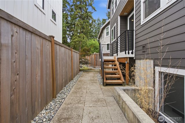 12229 NE 100th Street, Kirkland, WA 98033