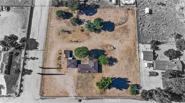 2714 W Avenue M8, Palmdale, CA 93551