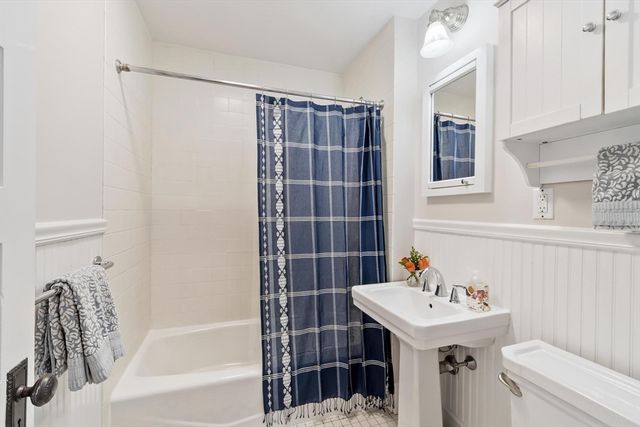 95 Haseltine Street, Haverhill, MA 01835