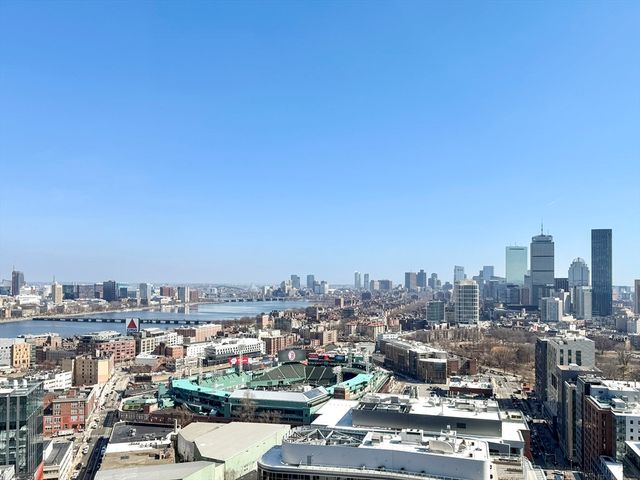 188 Brookline Ave 22G, Boston, MA 02215