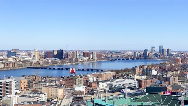 188 Brookline Ave 22G, Boston, MA 02215