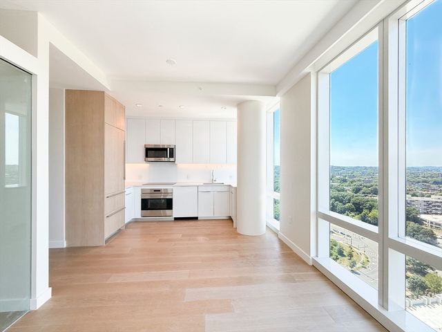188 Brookline Ave 22G, Boston, MA 02215