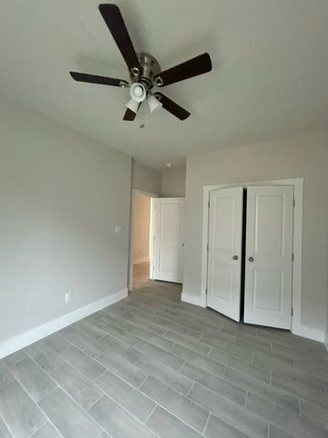 2215 Beverly Drive, Granbury, TX 76048