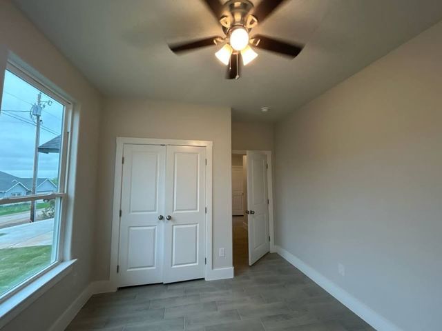 2215 Beverly Drive, Granbury, TX 76048