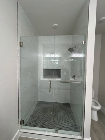 2215 Beverly Drive, Granbury, TX 76048