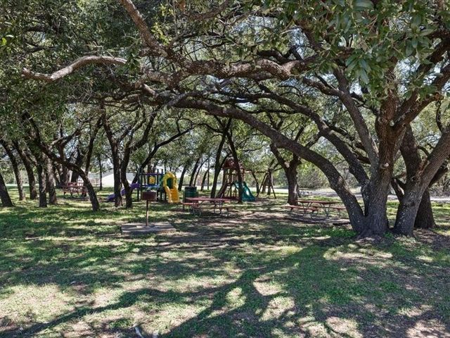 2215 Beverly Drive, Granbury, TX 76048