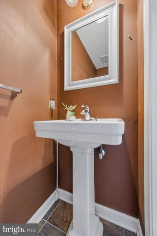 182 LIBERTY WAY, Woodbury, NJ 08096