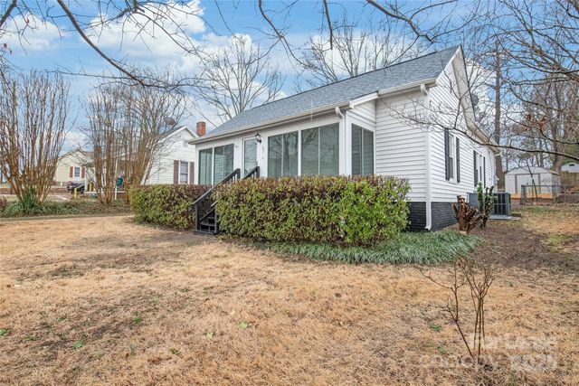 63 3rd Street NW, Concord, NC 28027