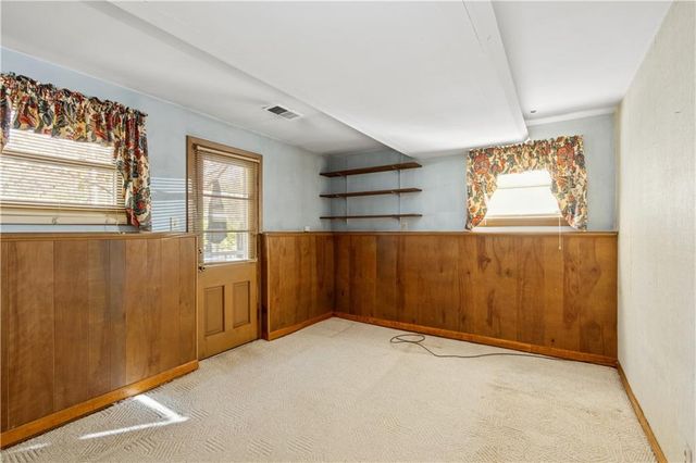 5307 N Virginia Avenue, Kansas City, MO 64118