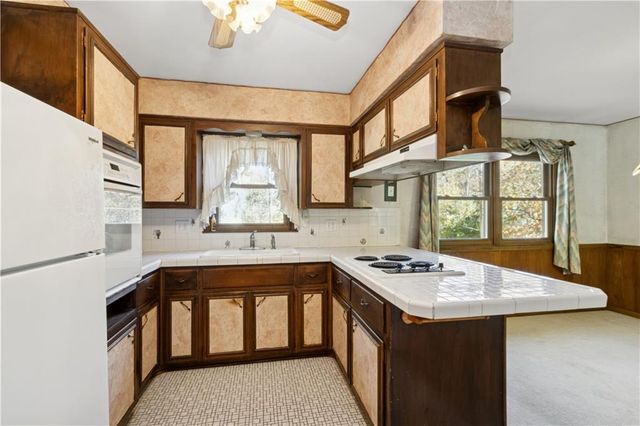 5307 N Virginia Avenue, Kansas City, MO 64118