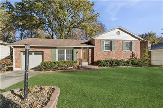 5307 N Virginia Avenue, Kansas City, MO 64118