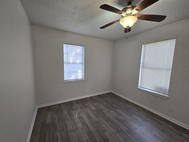 6905 Bennett Ave, Austin, TX 78752