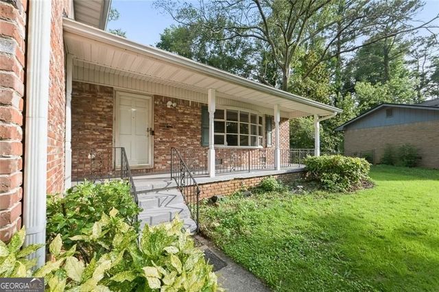 4253 Dunstan Court, Stone Mountain, GA 30083