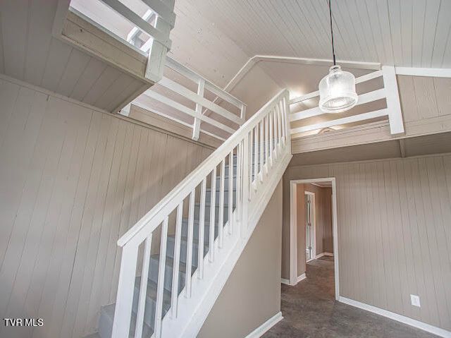 1927 East Fincastle Turnpike, Tazewell, VA 24651