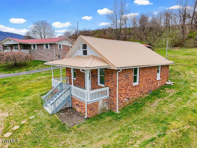 1927 East Fincastle Turnpike, Tazewell, VA 24651
