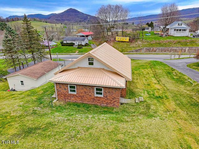 1927 East Fincastle Turnpike, Tazewell, VA 24651