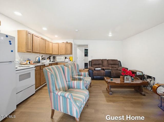 1927 East Fincastle Turnpike, Tazewell, VA 24651