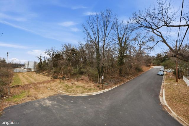 2500 57TH AVE, Hyattsville, MD 20785