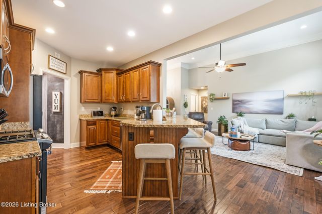 17509 Polo Run Ln, Louisville, KY 40245