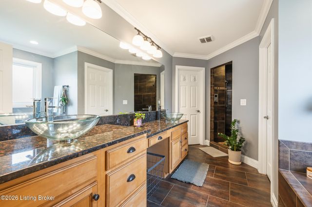 17509 Polo Run Ln, Louisville, KY 40245