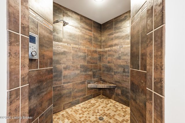 17509 Polo Run Ln, Louisville, KY 40245