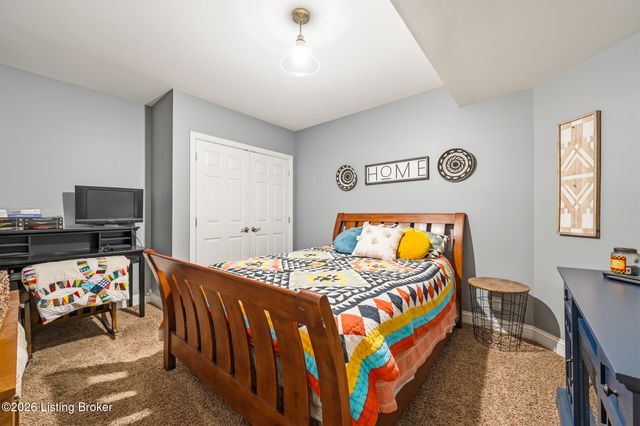 17509 Polo Run Ln, Louisville, KY 40245