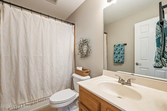 17509 Polo Run Ln, Louisville, KY 40245