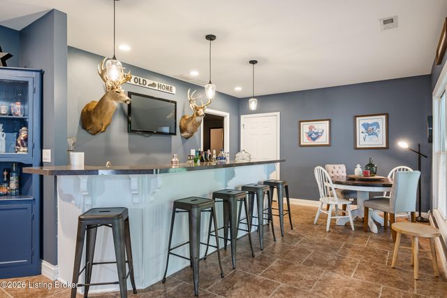17509 Polo Run Ln, Louisville, KY 40245