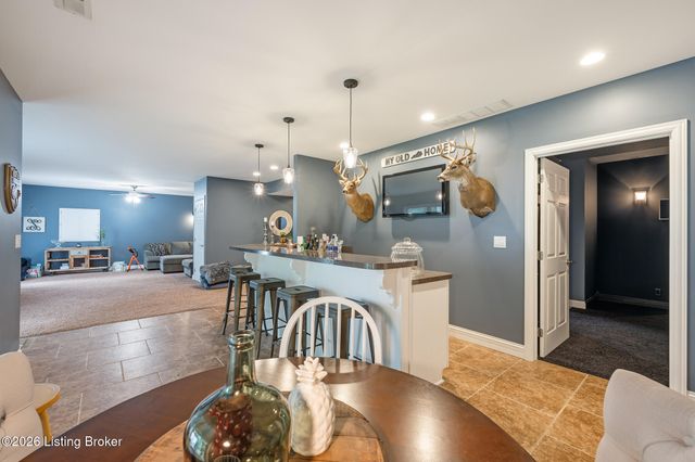17509 Polo Run Ln, Louisville, KY 40245