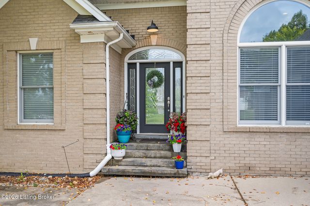 17509 Polo Run Ln, Louisville, KY 40245
