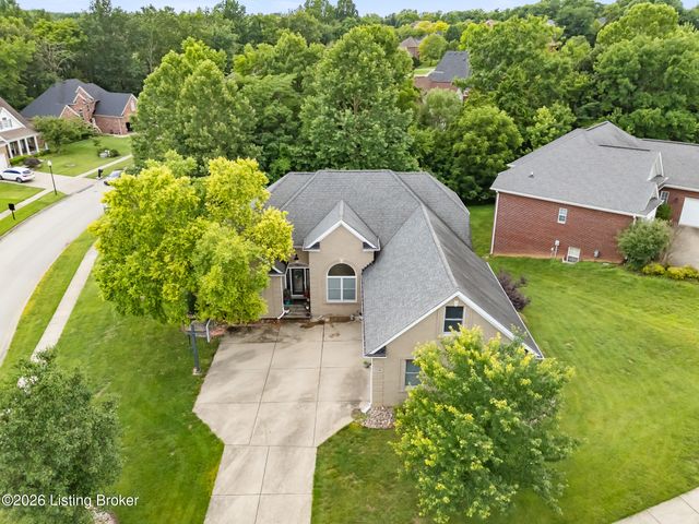 17509 Polo Run Ln, Louisville, KY 40245